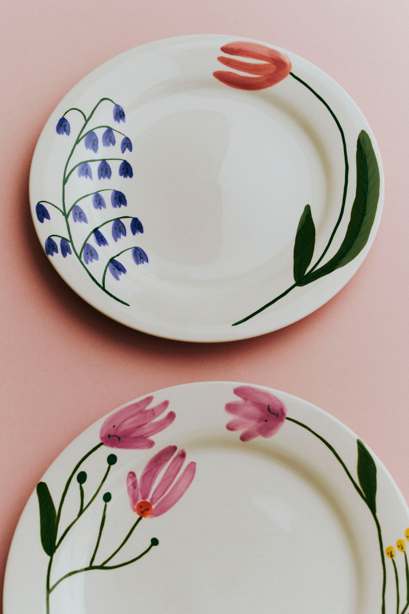 x Emma Kohlmann La Pittura tallerkem, Ø28,5 cm. - Wild flower klokkeblomst